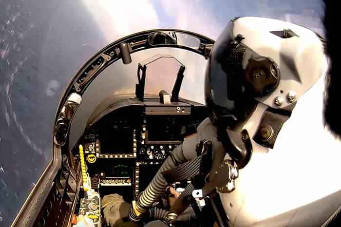 Photo-Sonics HUD Camera In F 18 Super Hornet